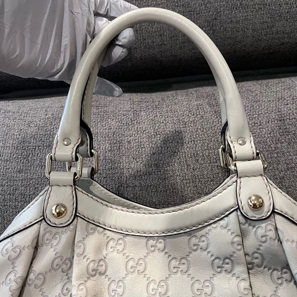 Authentic Gucci GG Guccissima Sukey Medium - Ivory - Picture 4 of 16